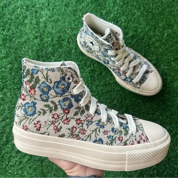 Converse Chuck Taylor All Star Lift Hi Platform Floral Tapestry - Picture 3 of 11